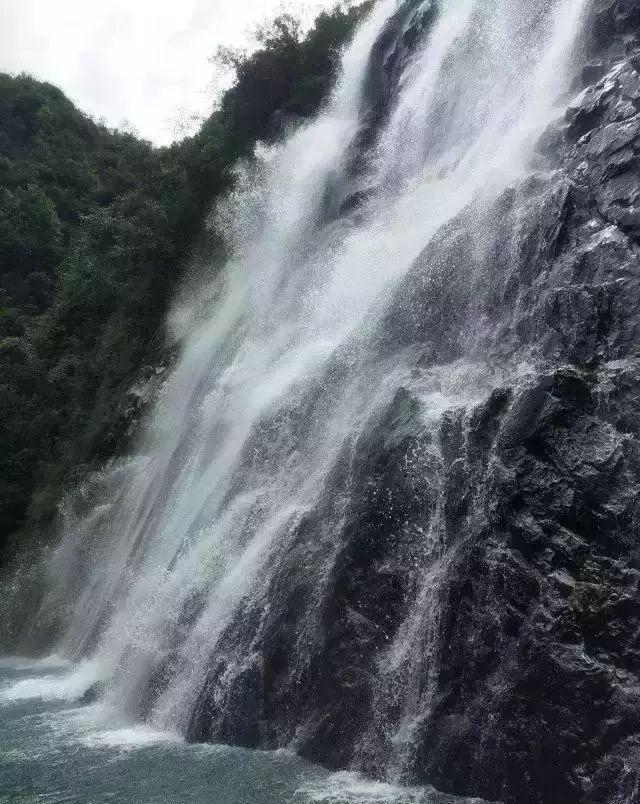 救援部落穴居人